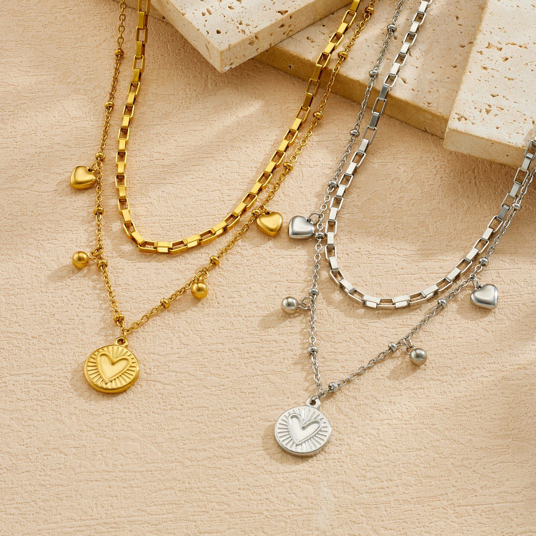 Minimalist Gold Plated Stainless Steel Heart Round Pendant Necklace with Curb Chain