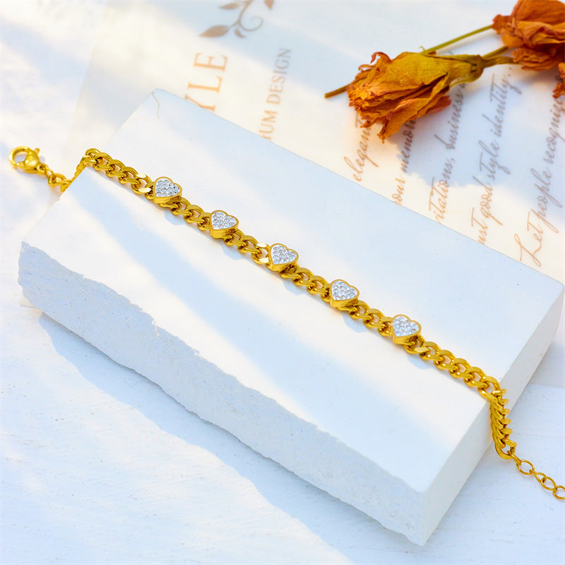 Fashionable White 3D Heart-Shaped Titanium Steel Bracelet with Chain Design for Women
