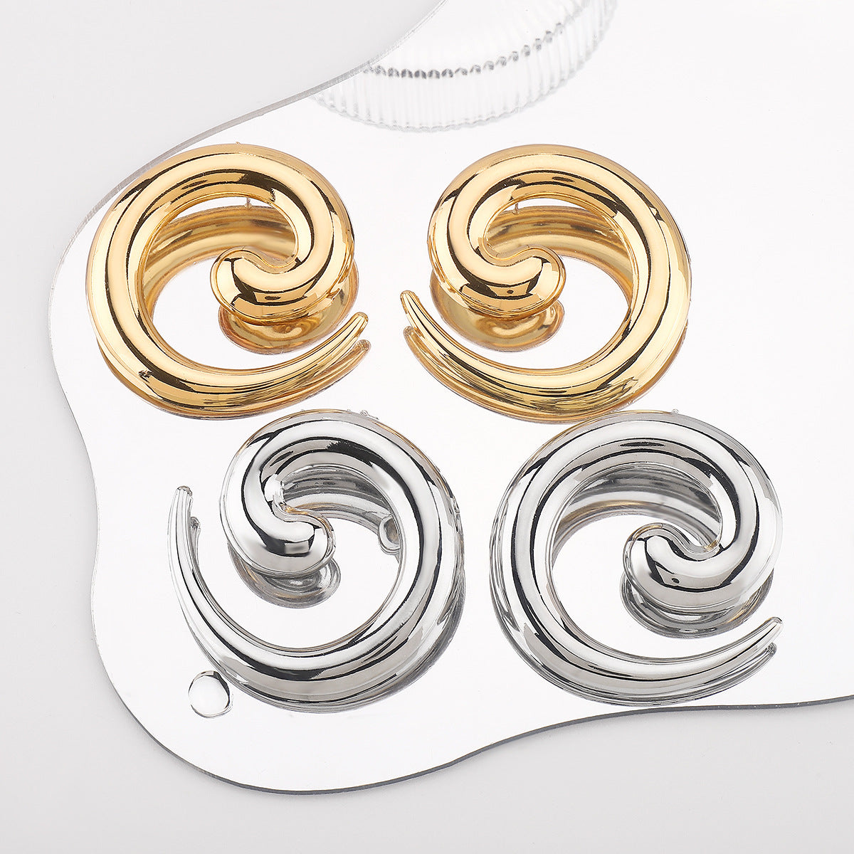 Pendientes de moda geométricos para mujer con acabado metálico galvanizado