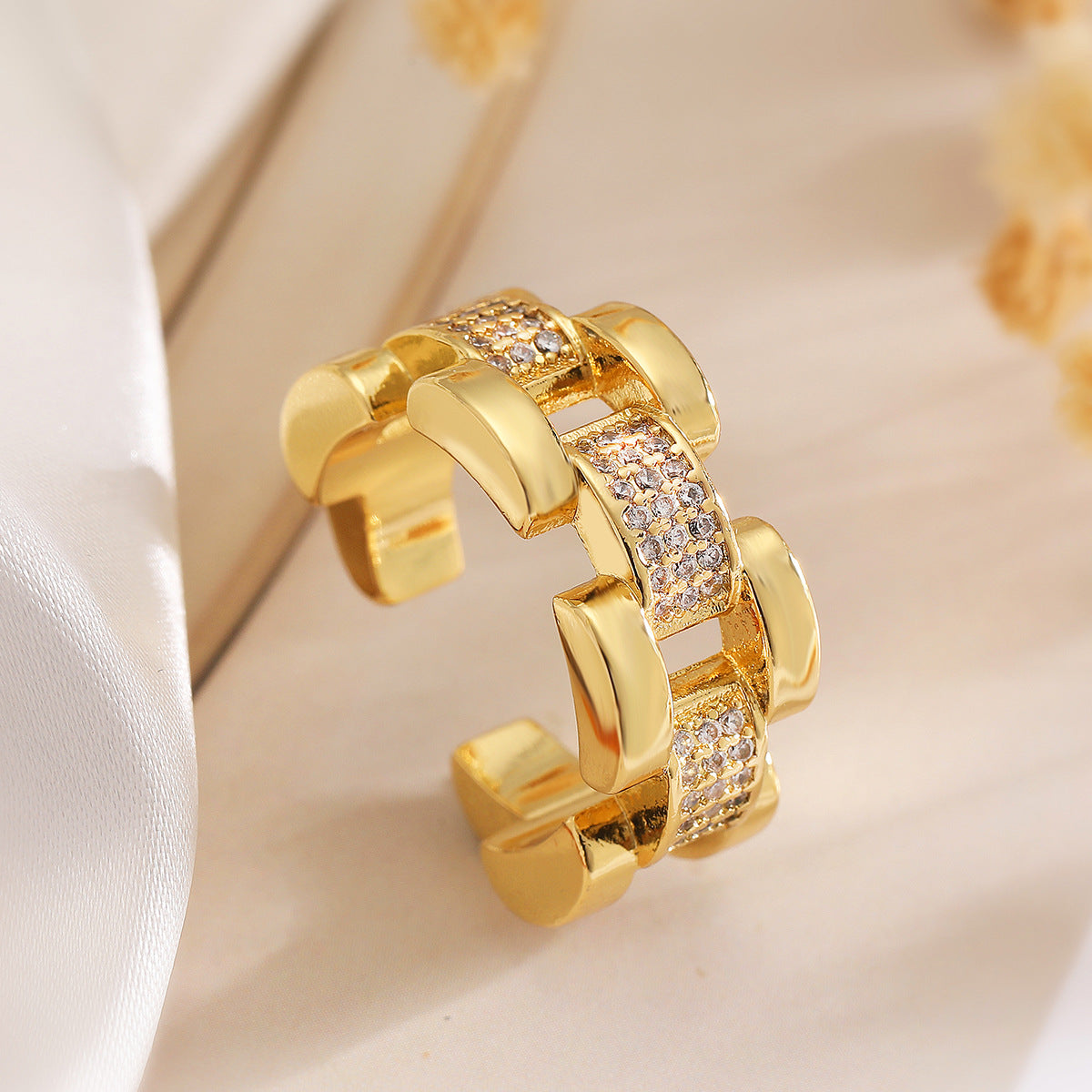 Minimalist Irregular Geometric Open Ring for Women Made of Copper with Real Gold Plating and Zircon Inlay