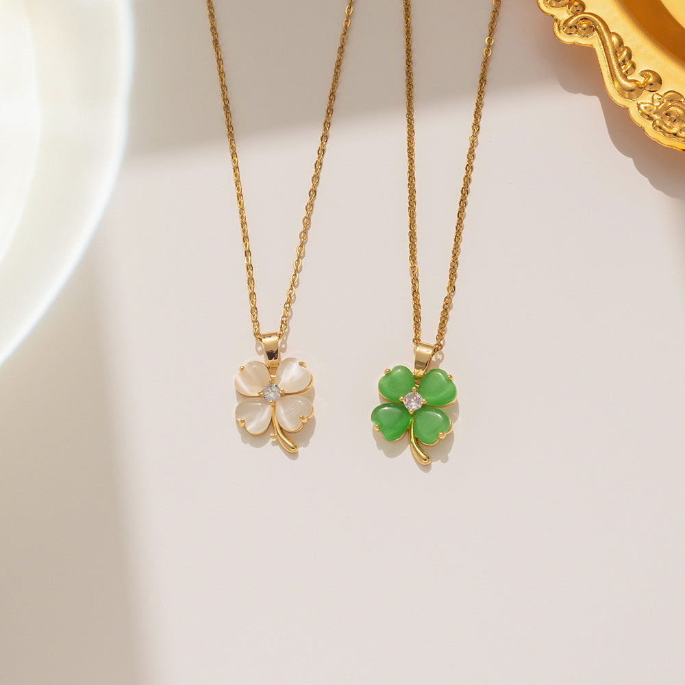 Collana con pendente di lusso minimalista a quadrifoglio da donna in acciaio al titanio con intarsio in oro su catena a perline