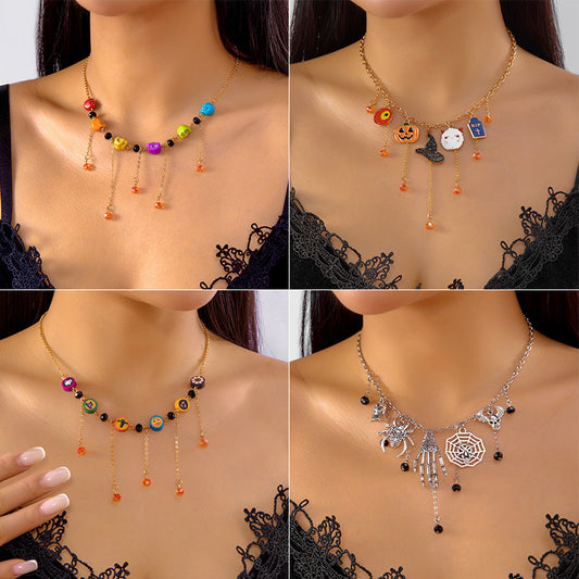 Collar colgante gótico oscuro de calavera y araña para mujer con cadena de aleación de zinc y incrustaciones de diamantes de imitación en diseño de cadena O