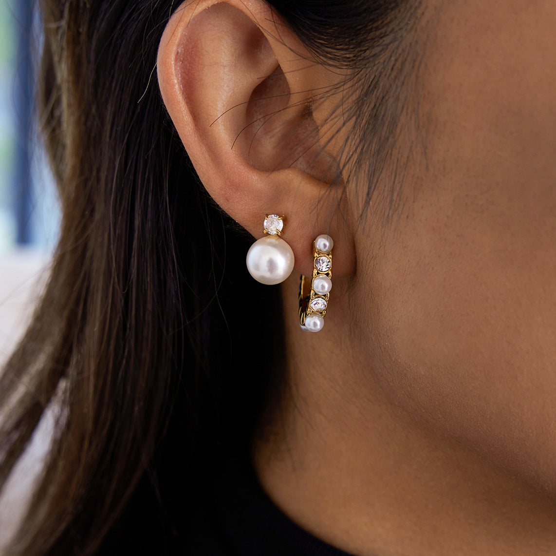 Orecchini a perno geometrici in acciaio inossidabile con accenti di strass placcati da donna
