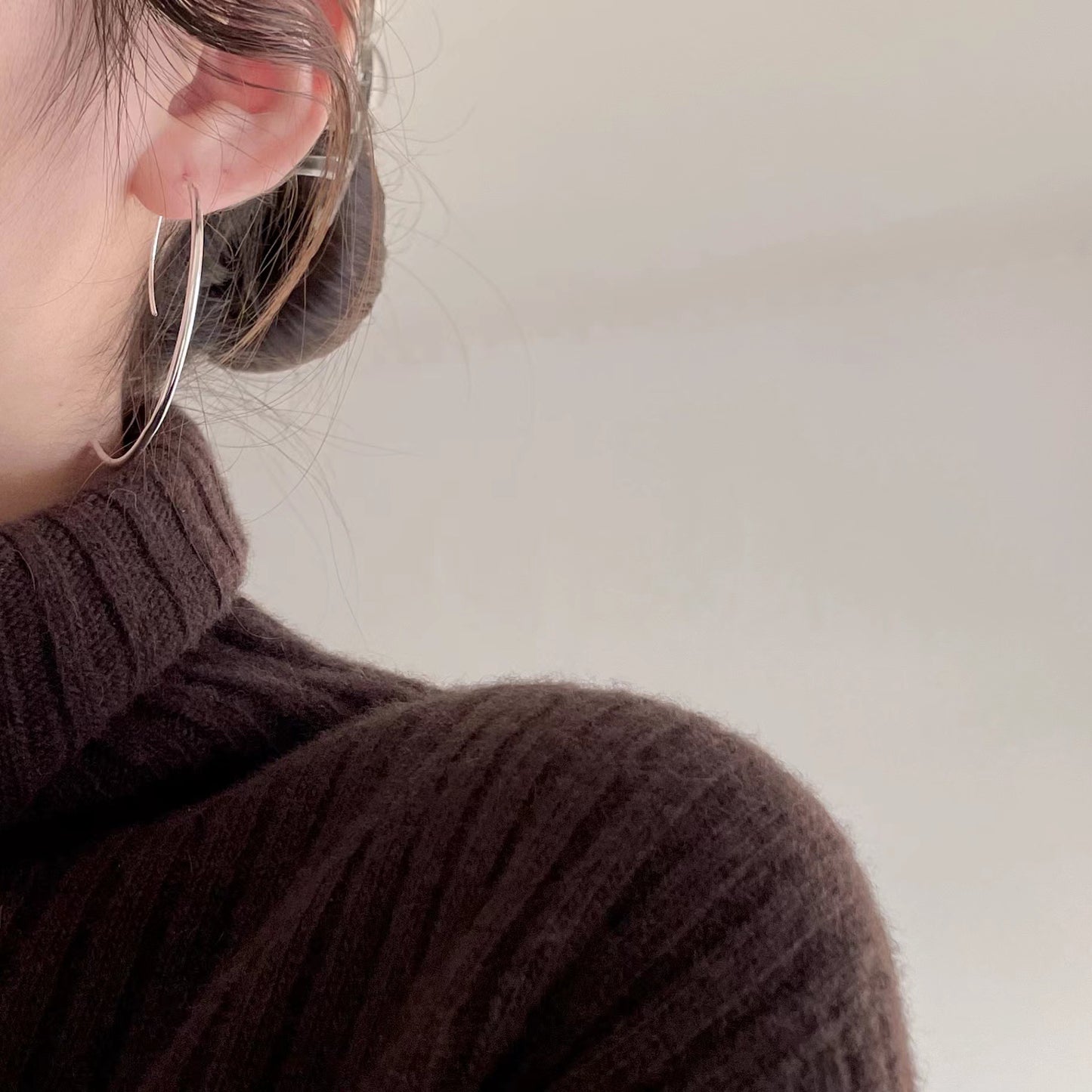 Orecchini da donna geometrici tondi placcati in argento sterling 925, stile minimalista e dolce