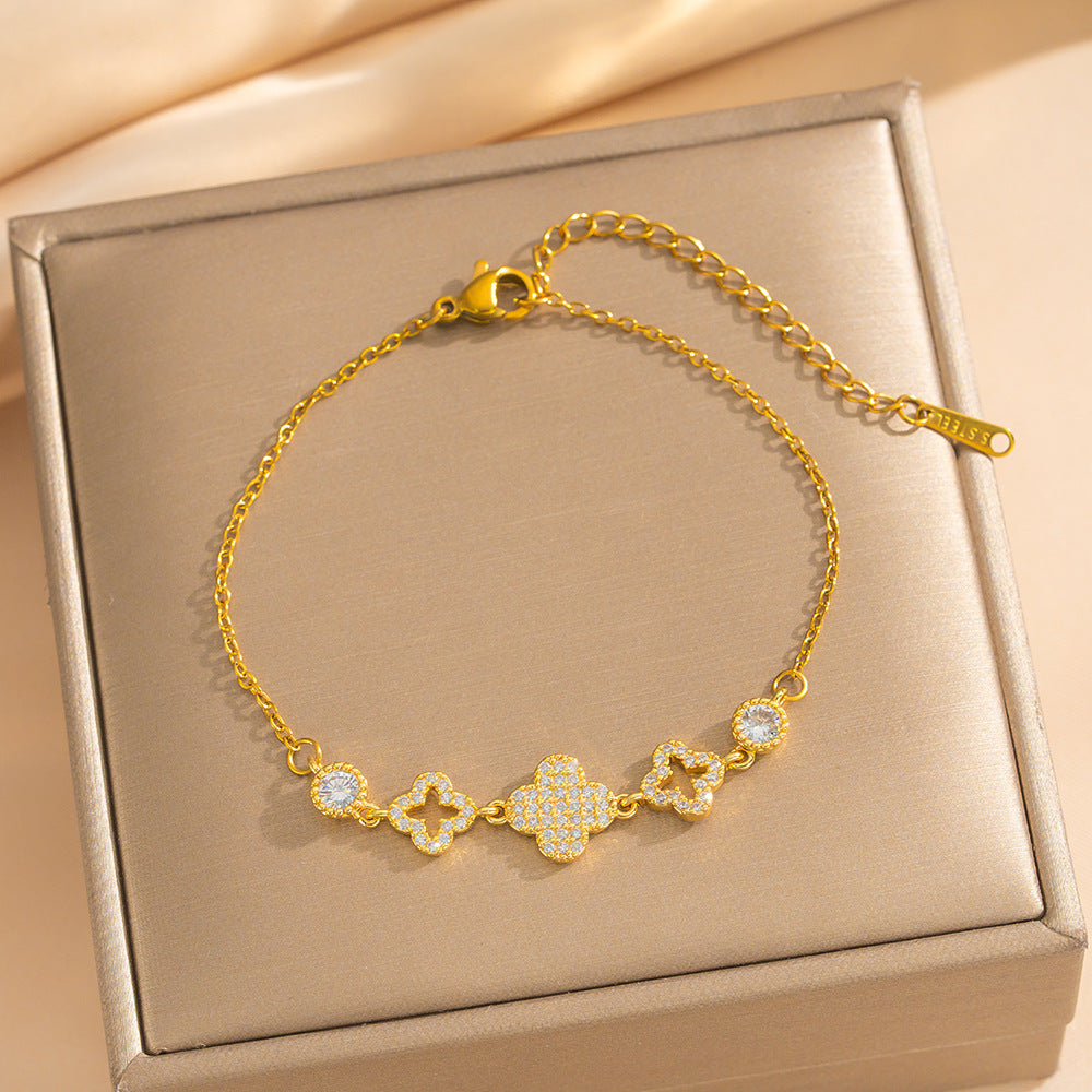 Luxury Minimalist Clover-Shaped Gold-Plated Copper Bracelet with Micro-Pavé Zirconia for Women