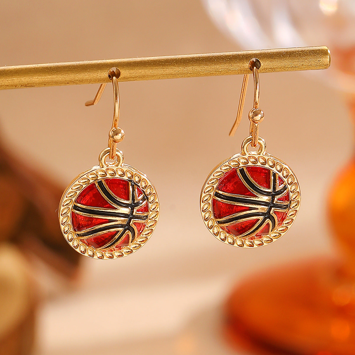 Set di Collana, Bracciale e Orecchini con Pendente a Sfera in Lega di Zinco Placcata Sportiva e Perle per Donna