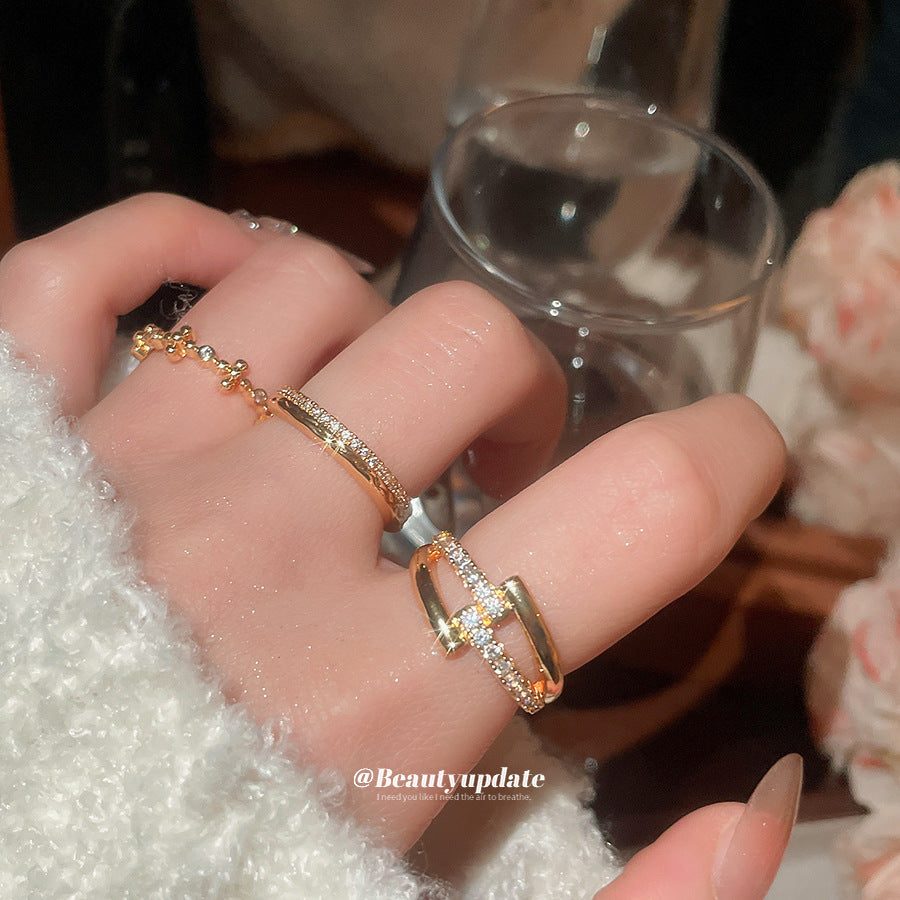 Anillo Abierto Geométrico de Lujo con Cruz, Baño de Oro de 18K en Cobre con Circonita Cúbica para Mujer