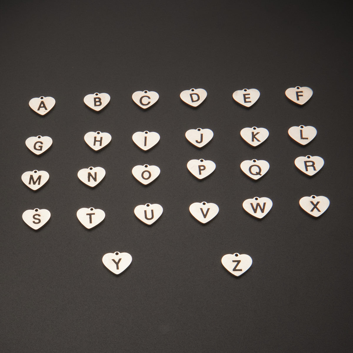 Charm a forma di barra con ciondolo a cuore minimalista in acciaio inossidabile lucidato