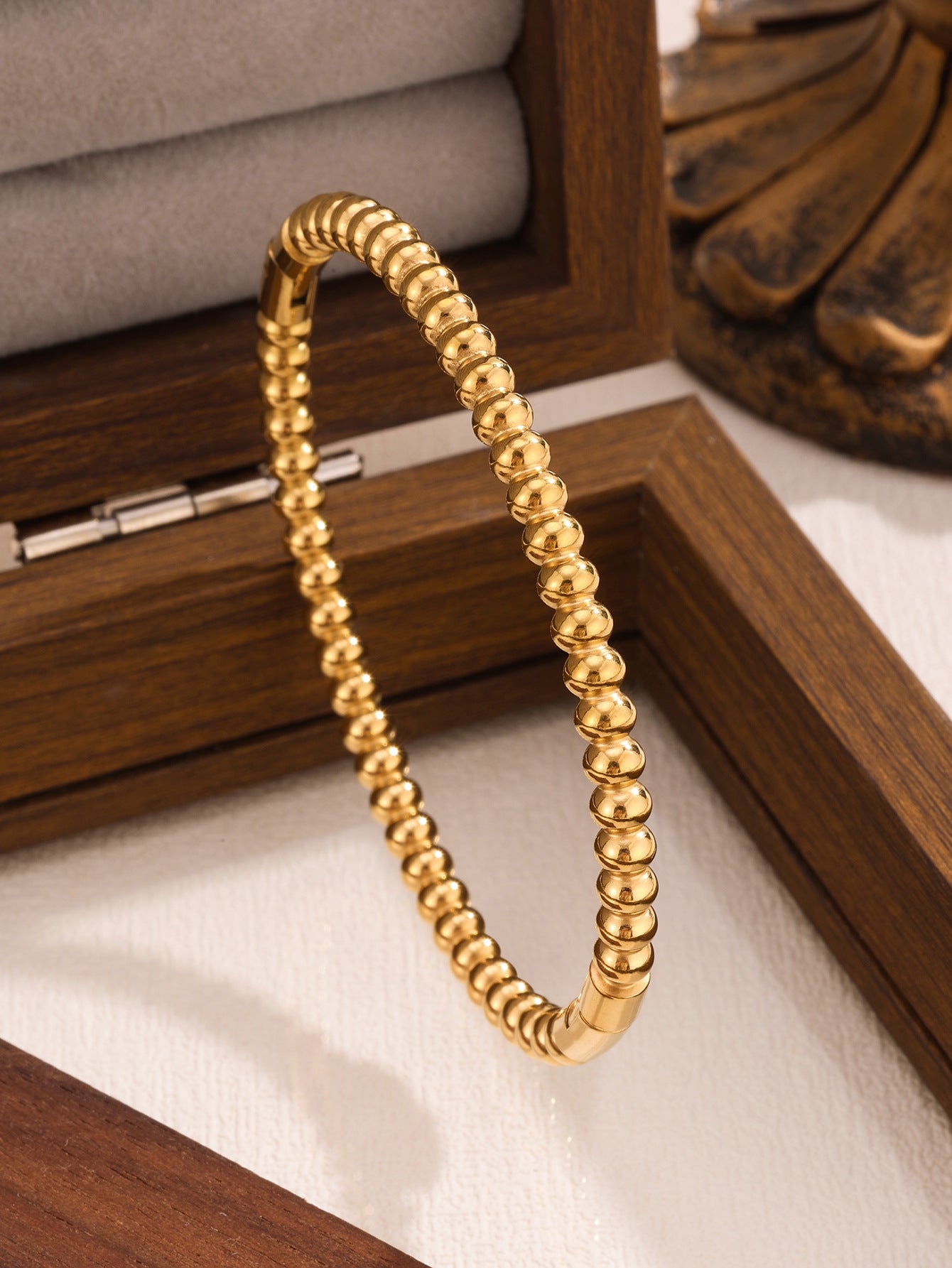 Juego de pulseras de acero inoxidable con trébol de cuatro hojas, incrustaciones de diamantes de imitación y chapado en oro al vacío de 18 quilates, estilo minimalista y a la moda