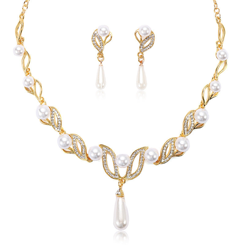 Chic Sweet Alloy Necklace and Earrings Set with Teardrop Pearl Pendant, Plated Finish, Leaf and Water Droplet Pattern, Natural Wave-Inspired Design for Women