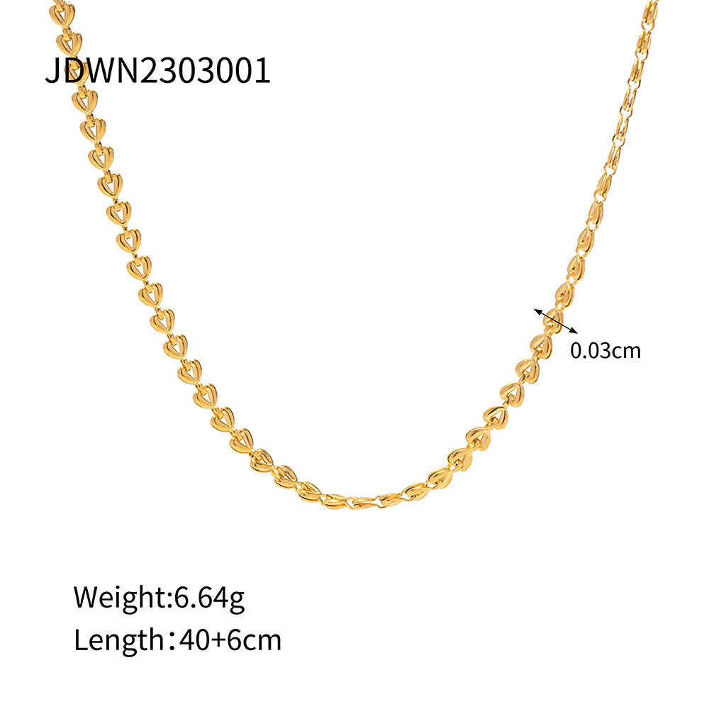 Bracciale da donna Trendy in acciaio inossidabile placcato oro 18 carati con catena intrecciata e cuore cavo