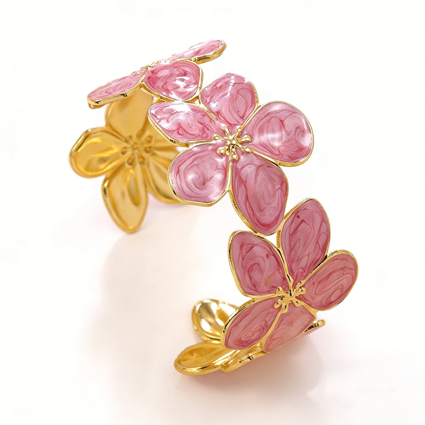 Elegante Pulsera Abierta de Lujo Floral con Esmalte de Aceite de Acero Inoxidable y Titanio con Cereza
