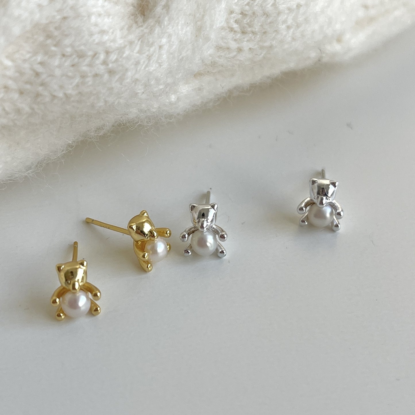 Minimalist Bear-Shaped 925 Sterling Silver Stud Earrings with Pearl Accent, Electroplated Finish, Fresh and Sweet Style