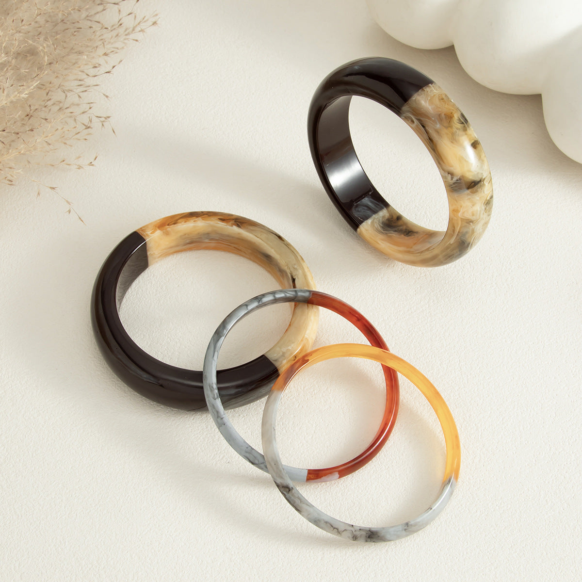 Vintage Geometric Gradient Resin Bangle Bracelet
