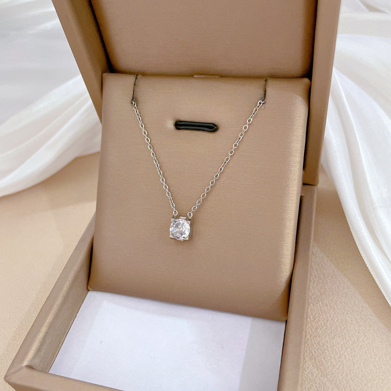 Collana Girocollo a Catena Minimalista Geometrica con Strass in Acciaio al Titanio