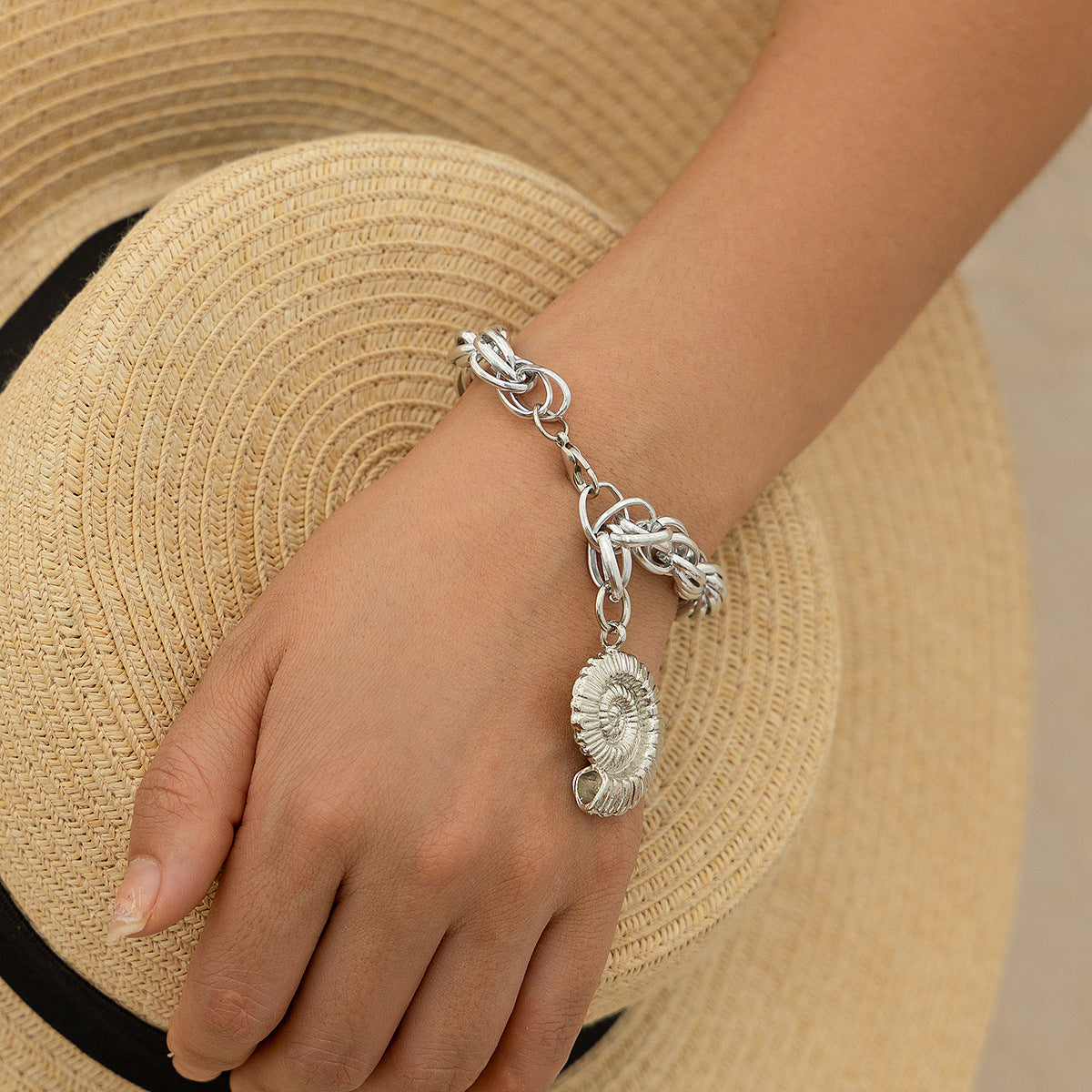 Vacation Style Seashell Tassel Bracelet for Women Alloy Geometric and Animal Shape Electroplated Beach Jewelry