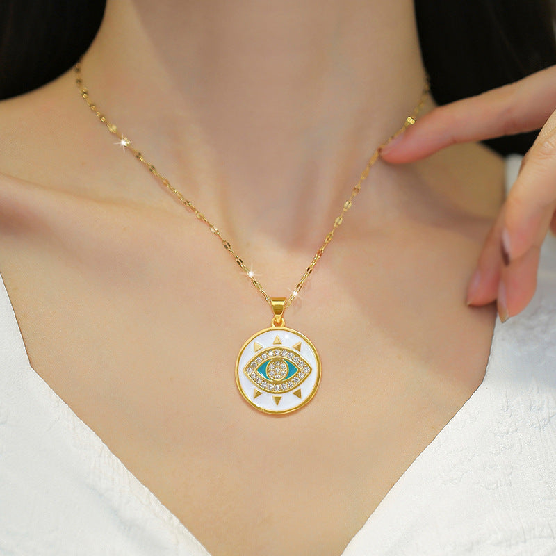 Collana pendente a occhio geometrico in acciaio al titanio di lusso da donna con finitura placcata, catena delicata per la clavicola per banchetti nuziali ed eventi formali