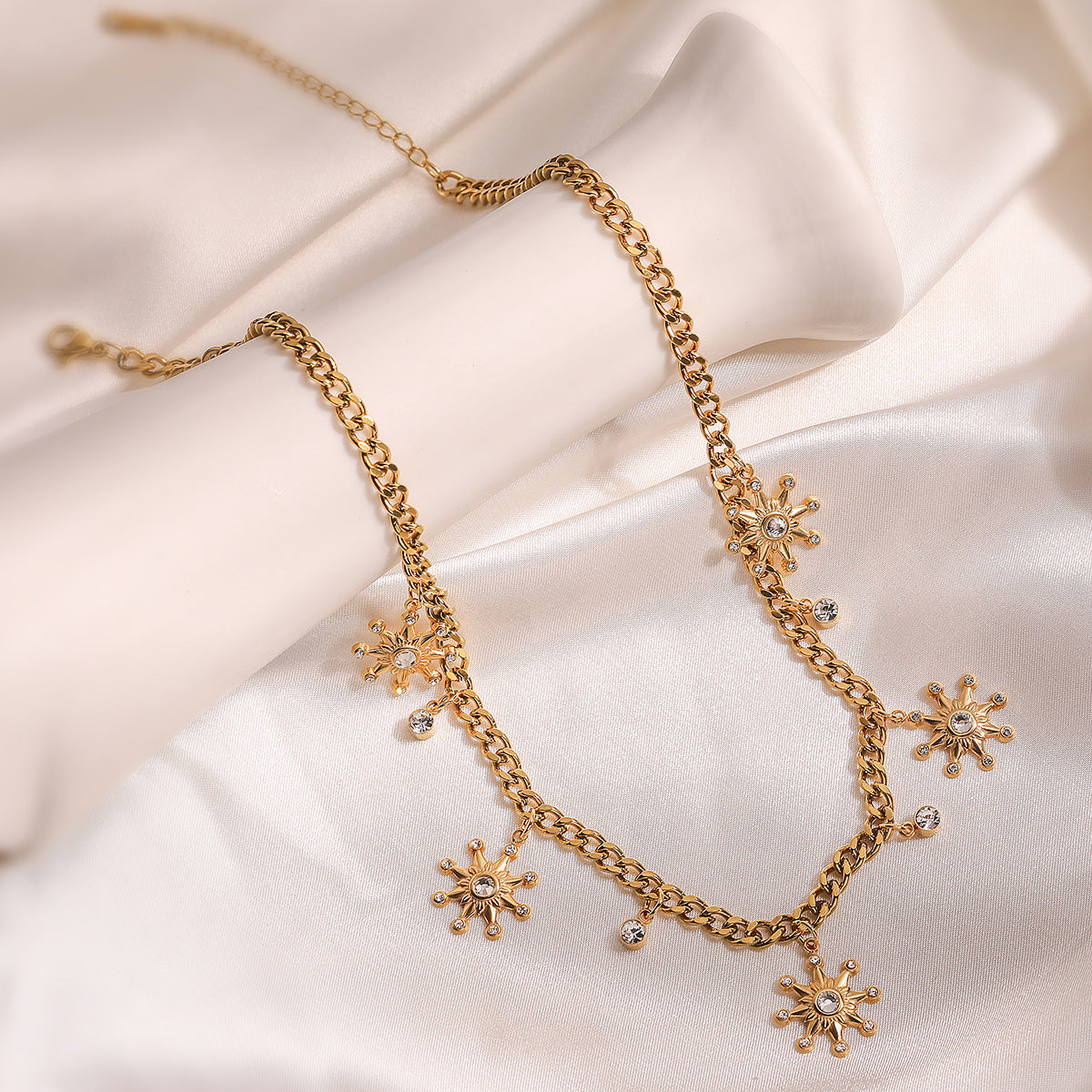 Collana Pendente Geometrica Minimalista da Donna in Acciaio Inossidabile Placcato Oro 18K con Catena Clavicola