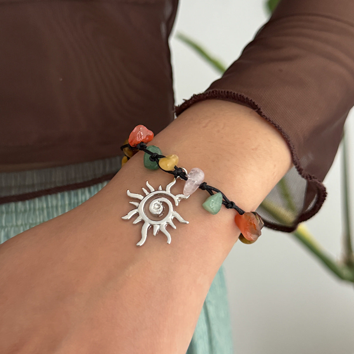 Rustic Floral Star-Shaped Alloy Bracelet for Women with Adjustable Drawstring and Beaded Design