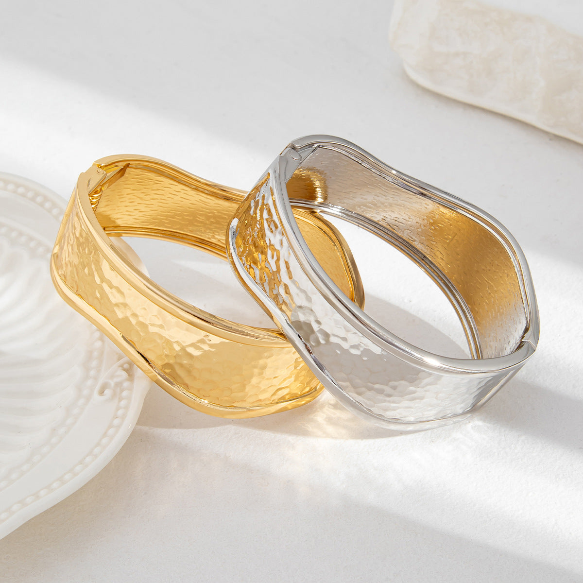 Exaggerated Geometric Zinc Alloy Plated Hammered Wide Cuff Bracelet