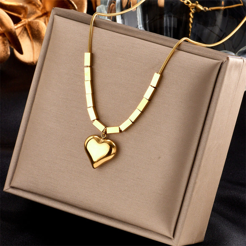 Minimalist Punk Stainless Steel Heart Square Round Pendant Necklace for Women with Plating Finish