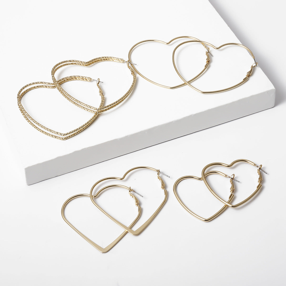 Orecchini Pendenti a Nappa a Cuore Liquido da Donna in Lega con Finitura Galvanizzata, Design Irregolare e Arricciato