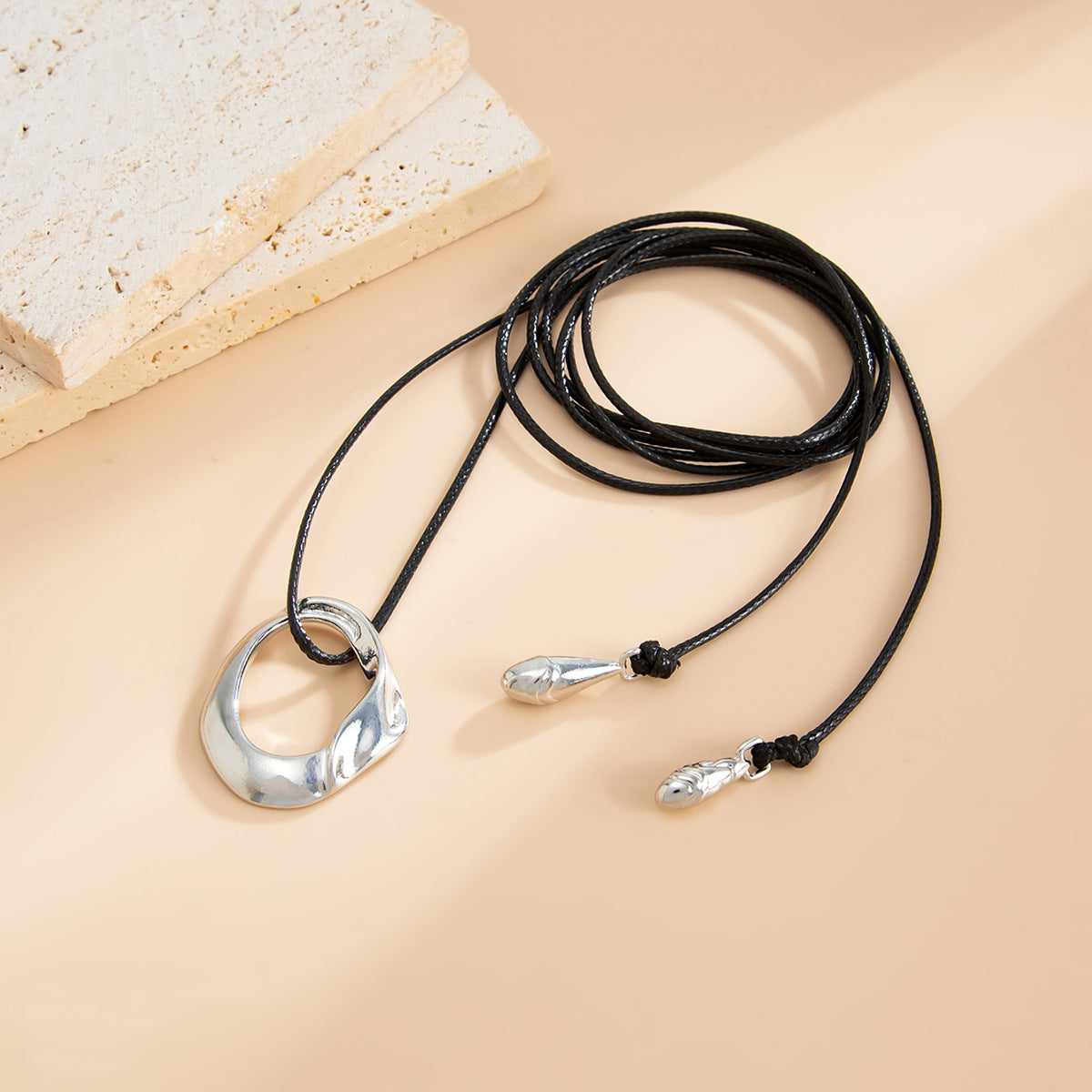 Minimalist Geometric Teardrop Zinc Alloy Pendant Plated Alloy Wax Cord Necklace for Women