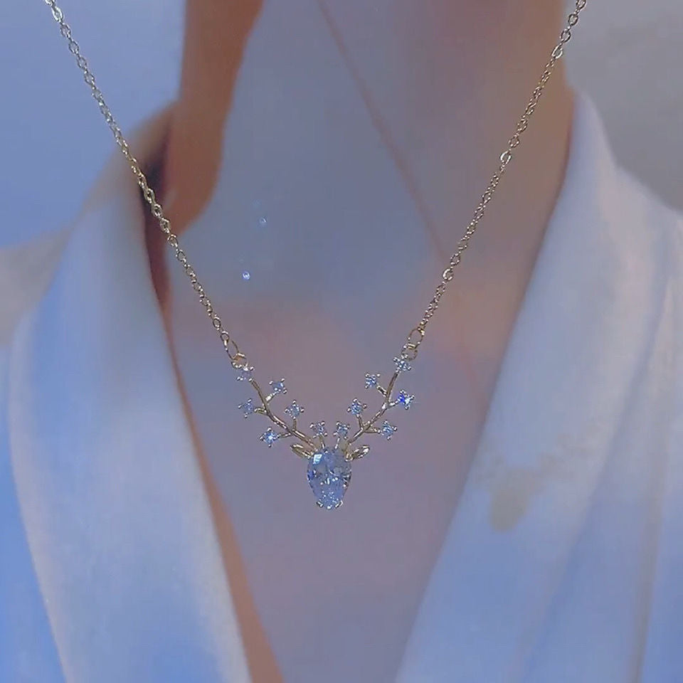 Minimalist Deer-Shaped Titanium Steel Plated Necklace for Women with O-Chain, Dainty Clavicle Jewelry Gift