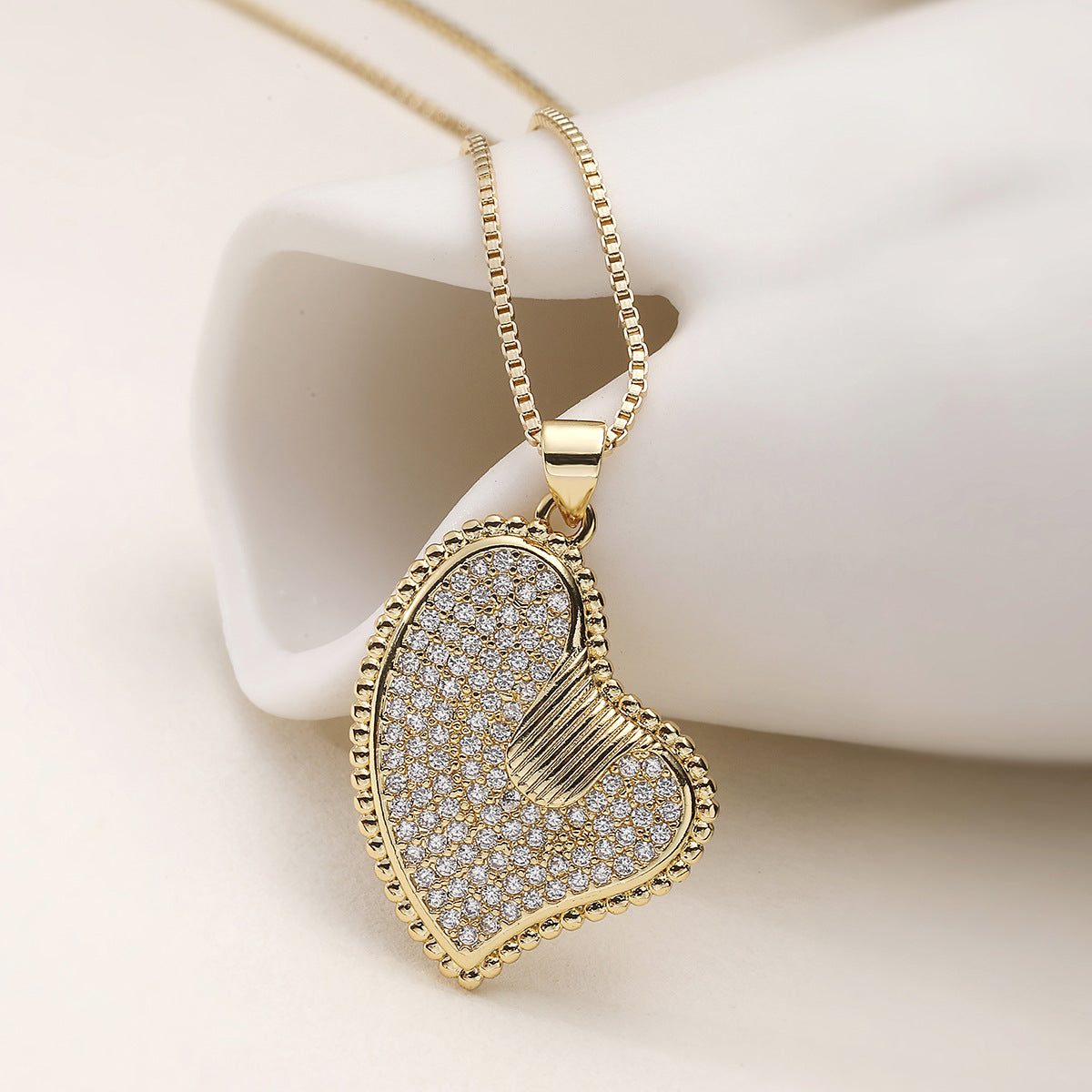 Minimalist Gold Plated Brass Heart Cubic Zirconia Pendant Necklace for Women