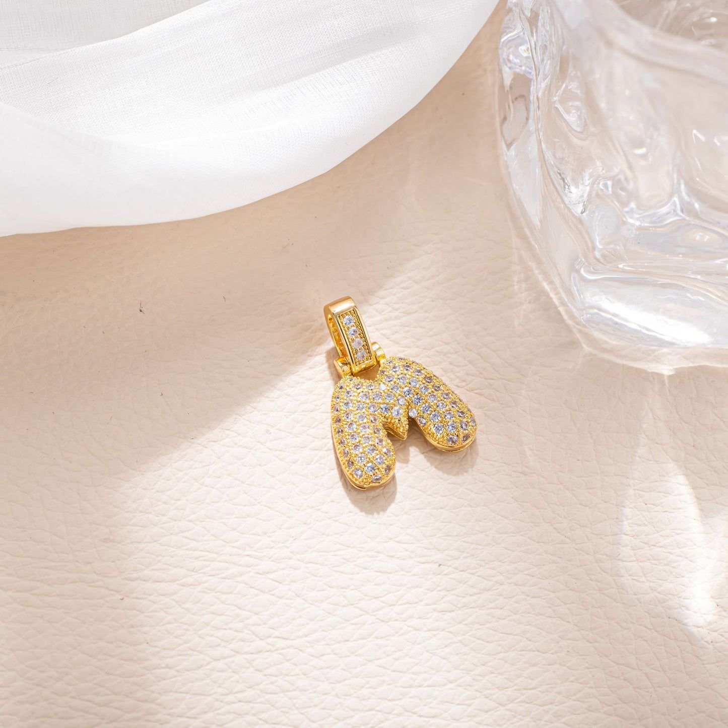 Minimalist Hip-hop Micro Inlaid Cubic Zirconia Letter Brass Pendant Necklace