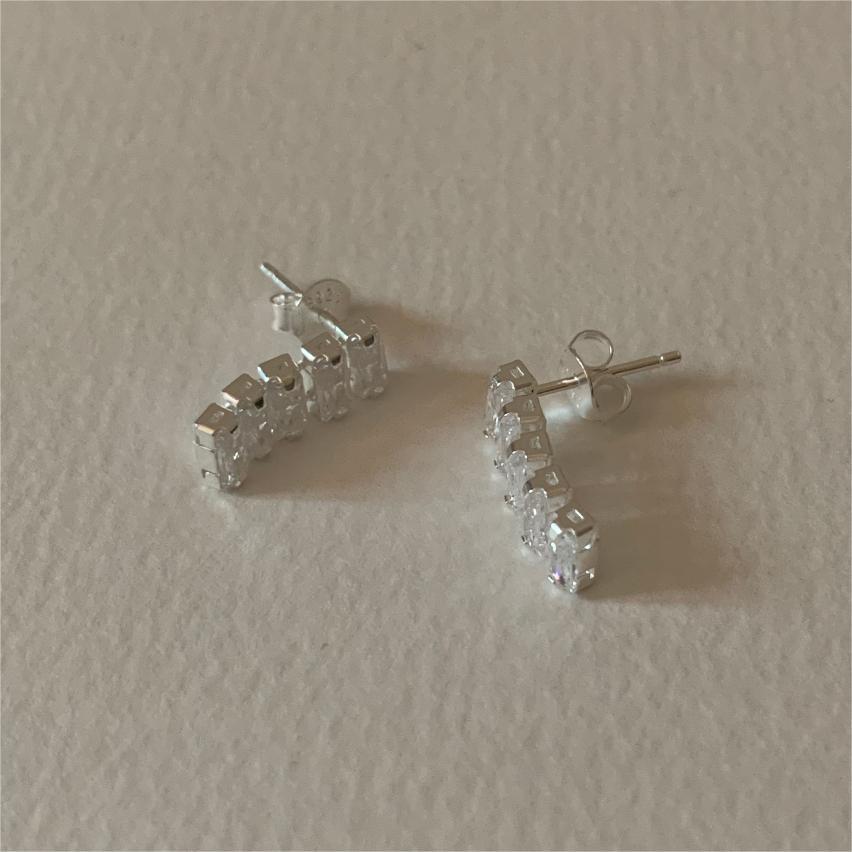Minimalist Geometric Square Zircon Stud Earrings in 925 Sterling Silver with Plated Finish