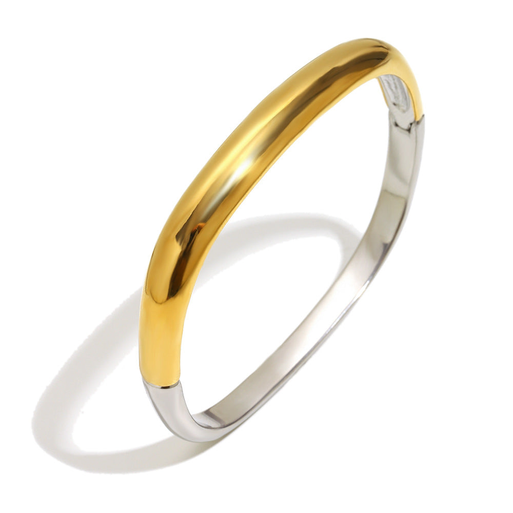 Bracciale a Polsino Tondo Irregolare Minimalista da Donna in Acciaio Inossidabile con Placcatura in Oro 18K