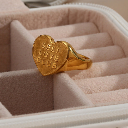 Fashionable Heart-Shaped Stainless Steel Ring with Gold Plating for Women Featuring SELFLOVECLUB Letter Design