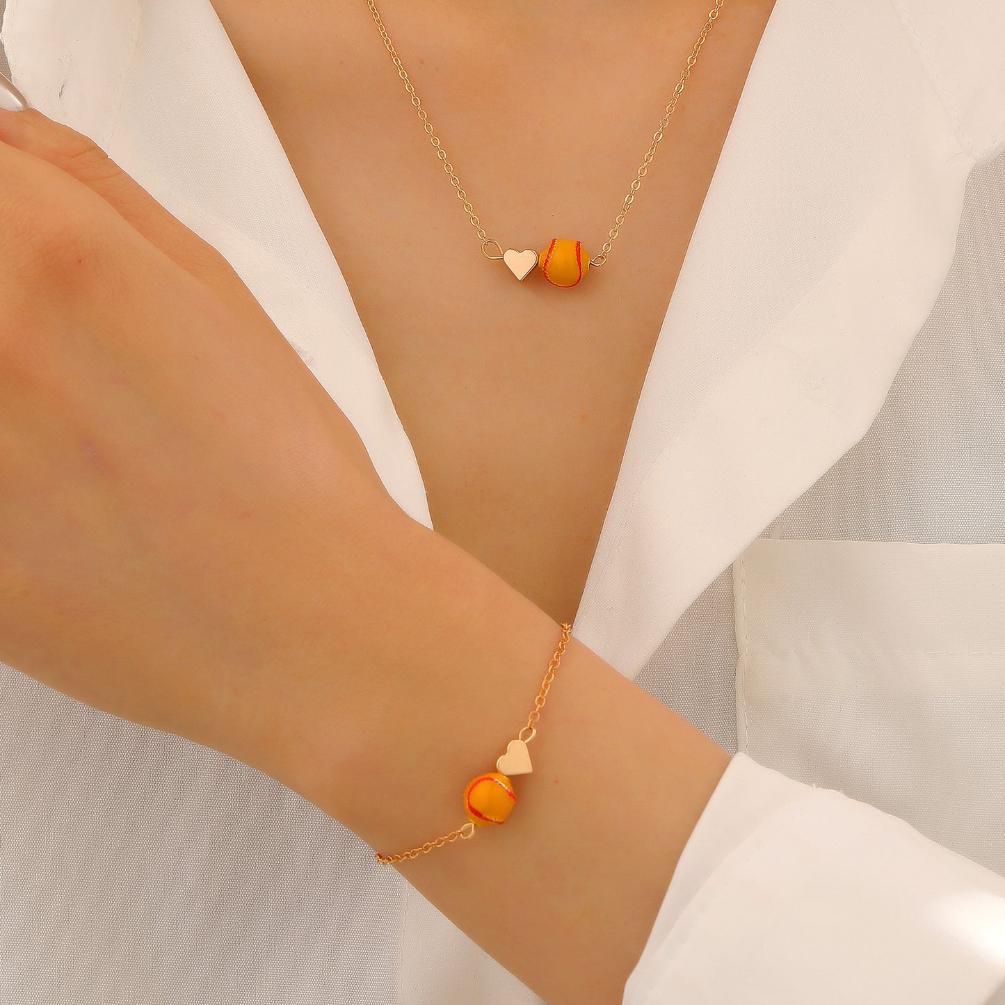 Collar deportivo geométrico de corazón de aleación de zinc chapado para mujer