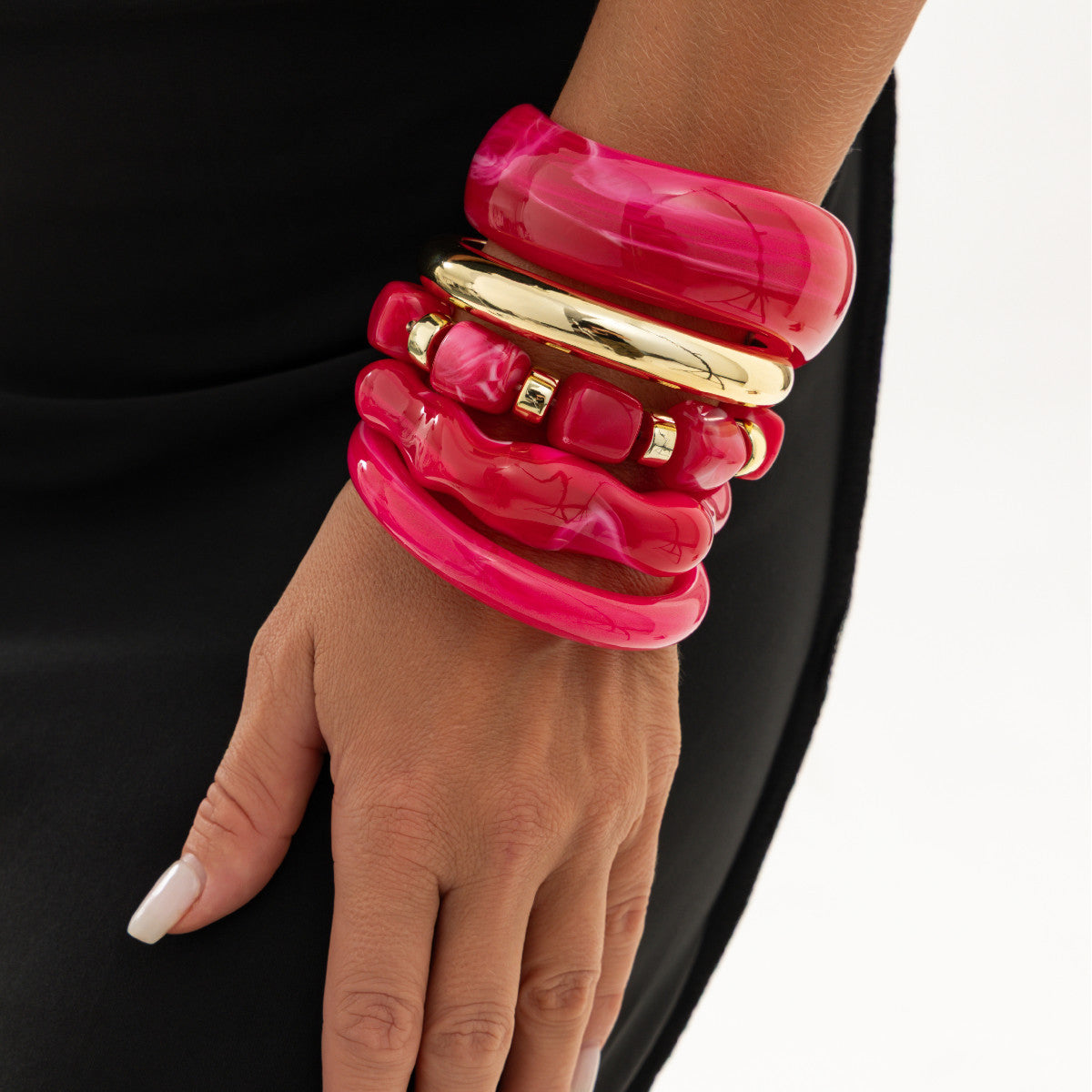 Exaggerated Geometric Gradient Resin Plated Bangle Bracelet