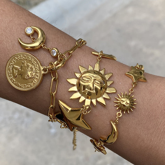 Pulsera de Lujo Minimalista con Estrella Geométrica de Acero Inoxidable con Baño de Oro de 18K para Mujer