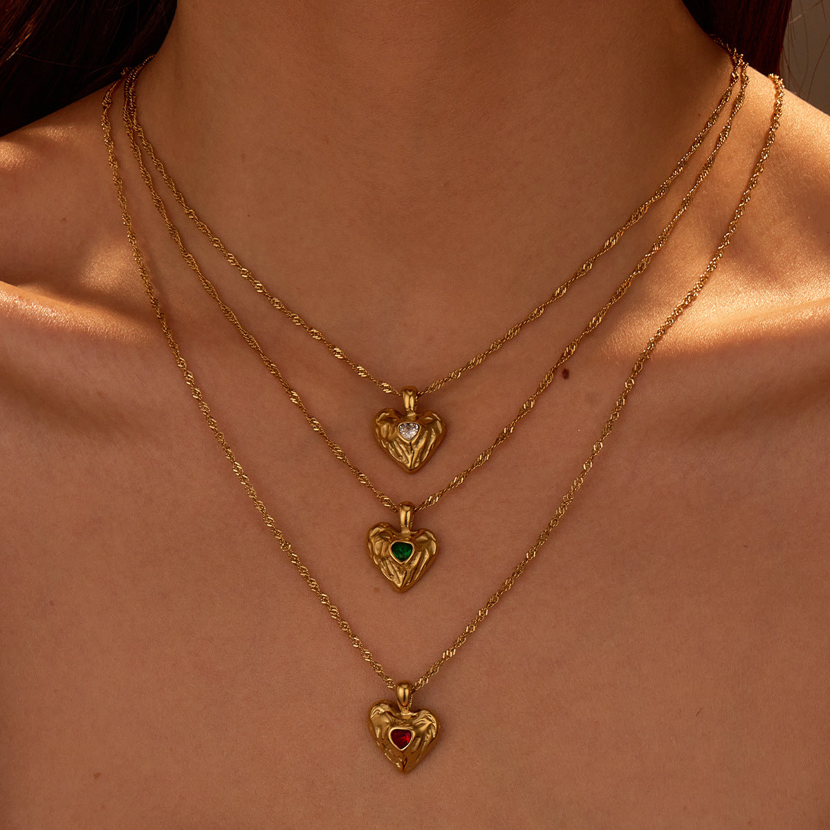 Collana con Pendente a Cuore Martellato e Strass in Acciaio Inossidabile Placcato Oro 18K per Donna