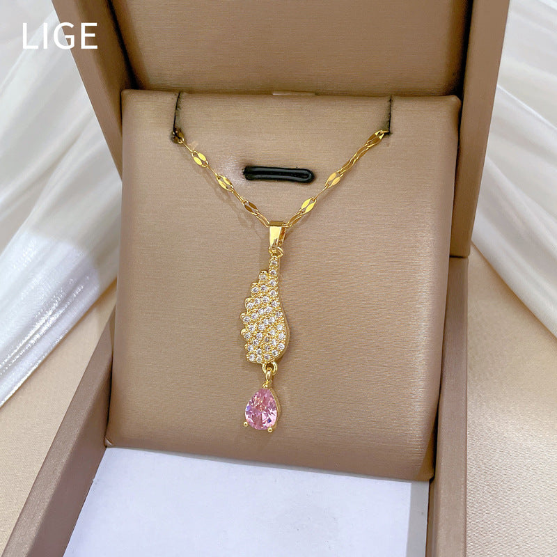 Collana con pendente a goccia d'angelo in acciaio inossidabile di lusso con intarsio completo di strass e design geometrico per donne e uomini