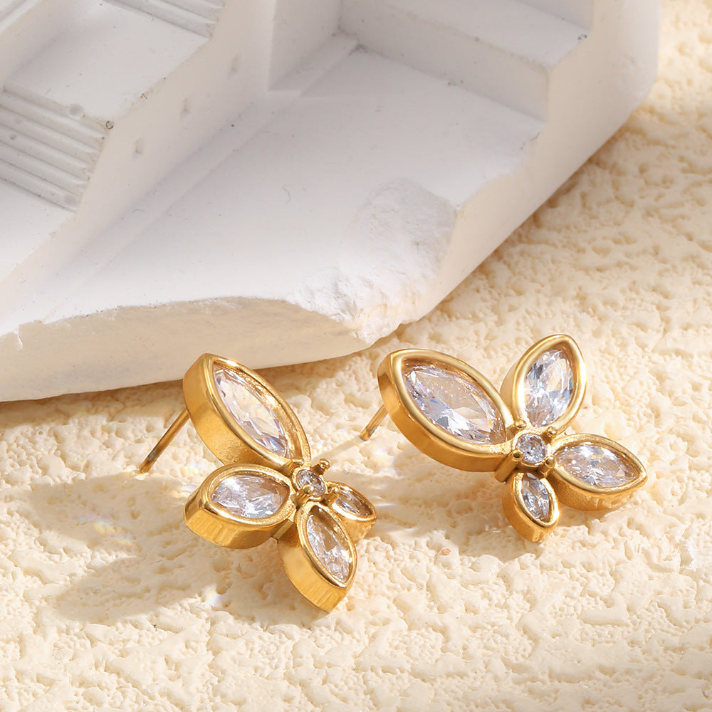 Orecchini a perno con fiori eleganti e minimalisti in acciaio inossidabile placcato oro 18 carati con zirconia cubica da donna
