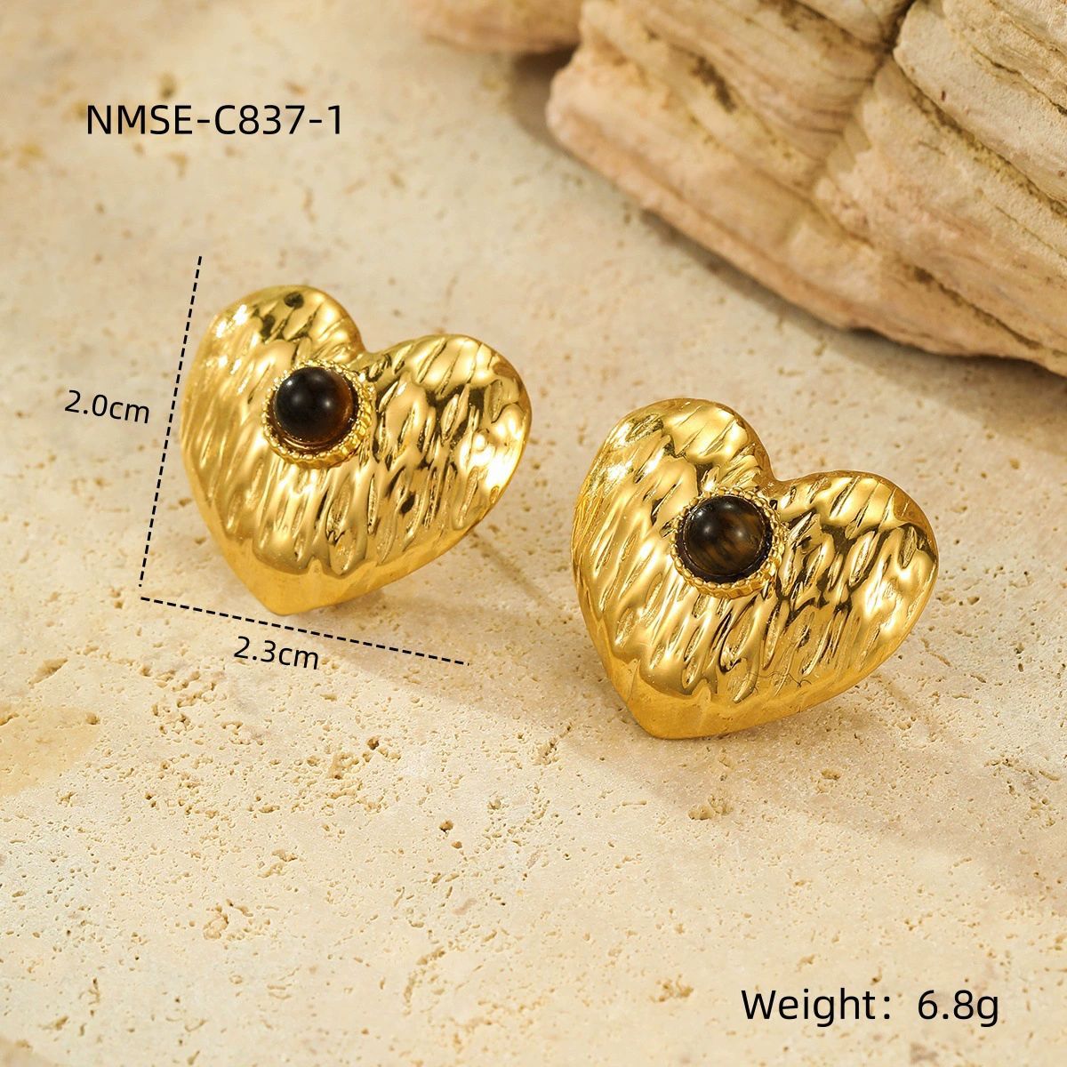 Fashionable Heart-Shaped Stainless Steel Stud Earrings with Plated Finish for Women