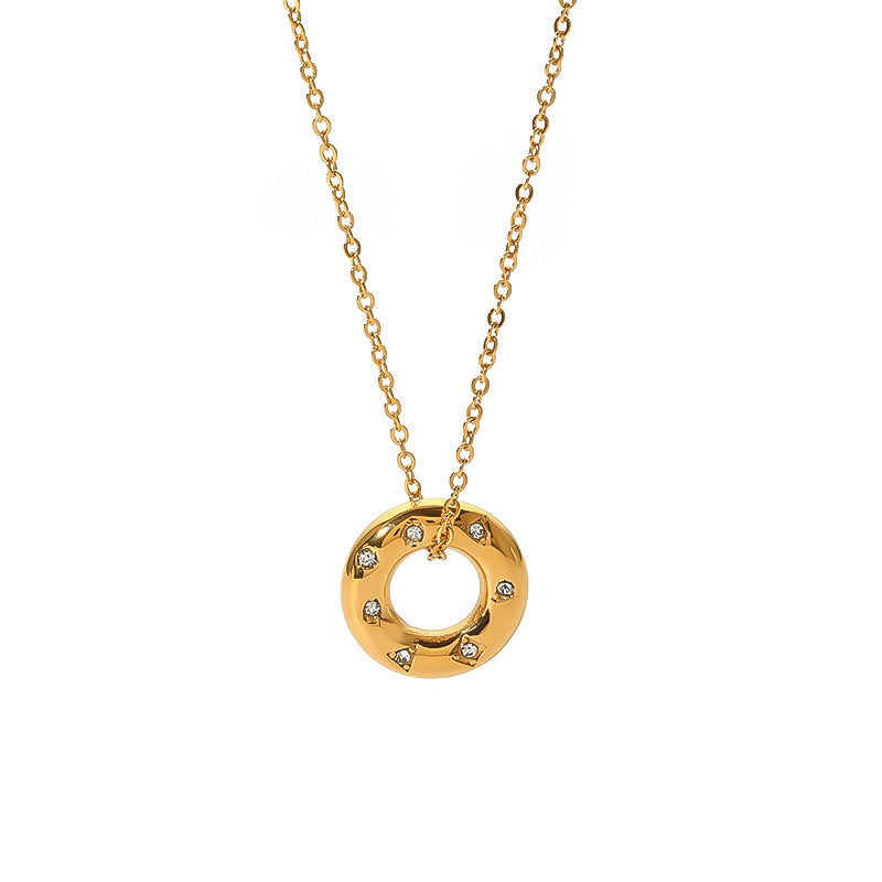 Collana con Ciondolo a Cuore in Acciaio al Titanio Stile INS con Catena in Acciaio Inossidabile Placcato Oro 18K e Dettagli in Strass Pavé