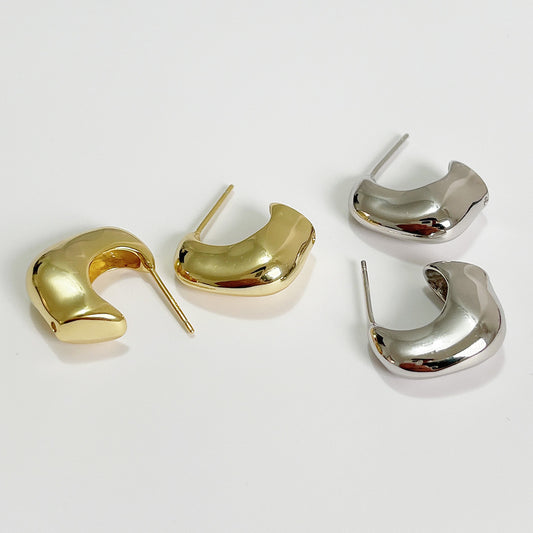 Pendientes Minimalistas de Plata de Ley 925 con Forma Geométrica Irregular, Chapados