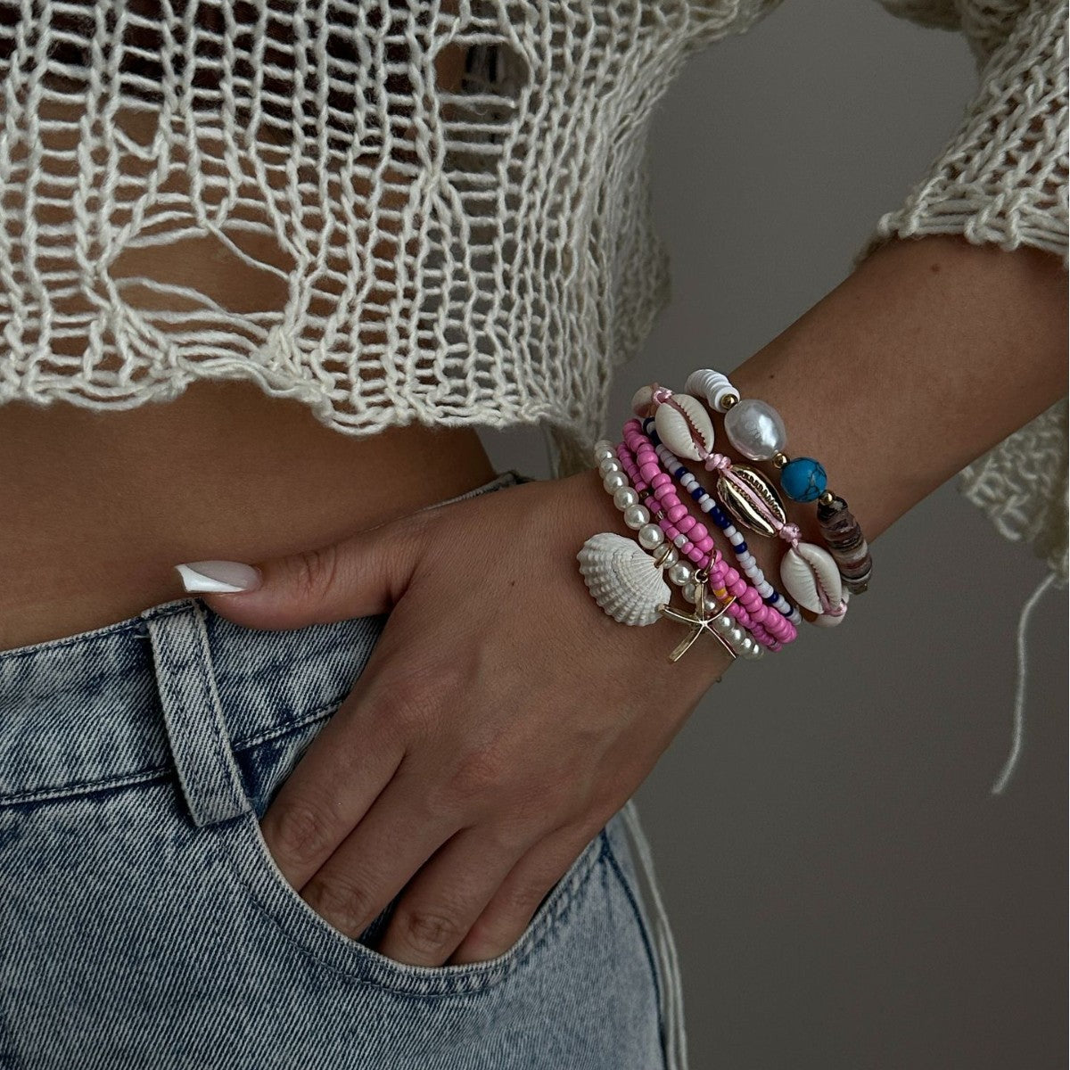 Set di bracciali da donna in stile bohémien con stelle marine e conchiglie, tessuti a mano