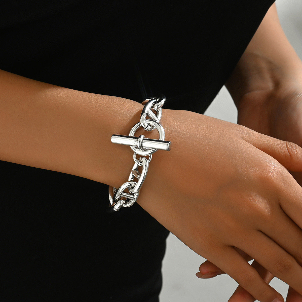 Bracciale a chiusura geometrica OT alla moda per uomo e donna, bracciale multistrato minimalista placcato rame
