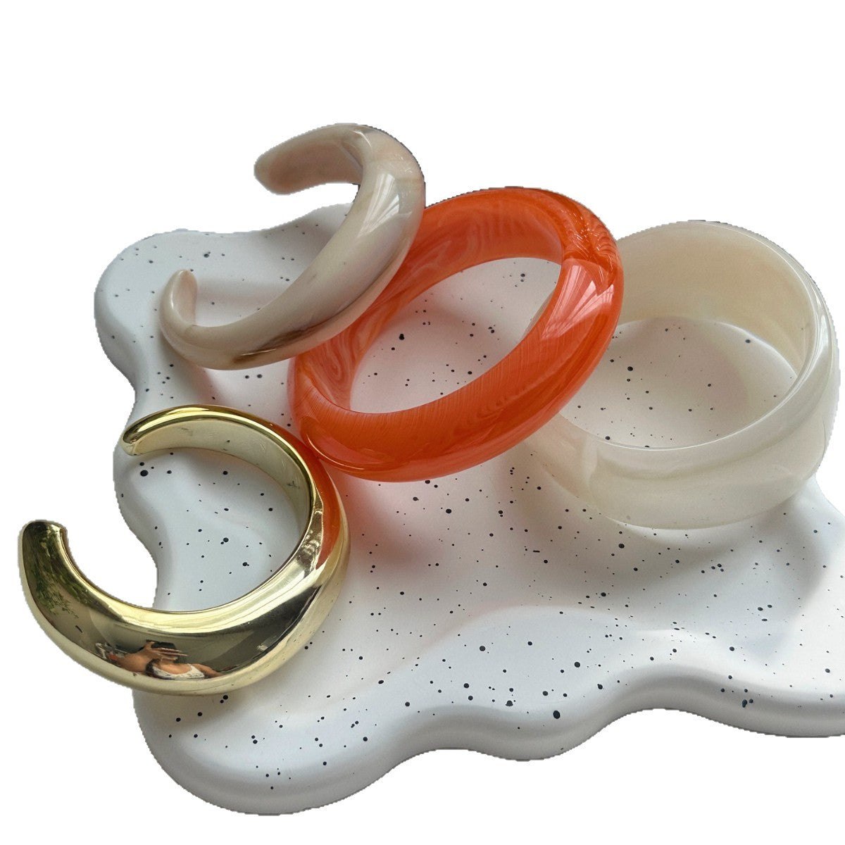 Exaggerated Streetwear Geometric Drip Oil Acrylic Bracelet with Semi-Transparent Orange Gradient