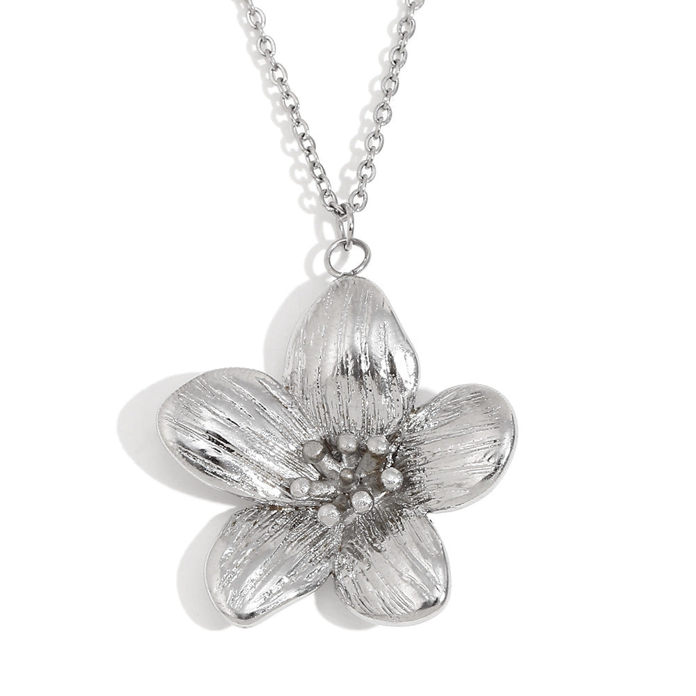 Vintage Elegant Floral 18K Gold Plated Stainless Steel Necklace for Women