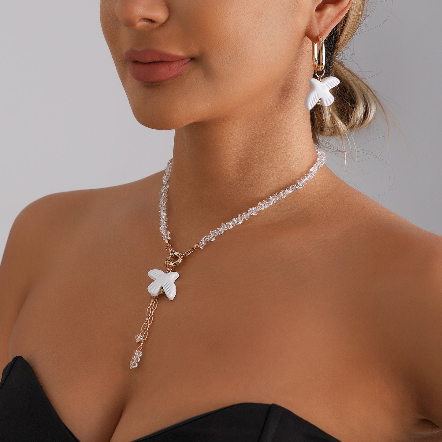 Natural Elegant Geometric Bird Alloy Plated Necklace with Crystal Beads and Tassel for Women