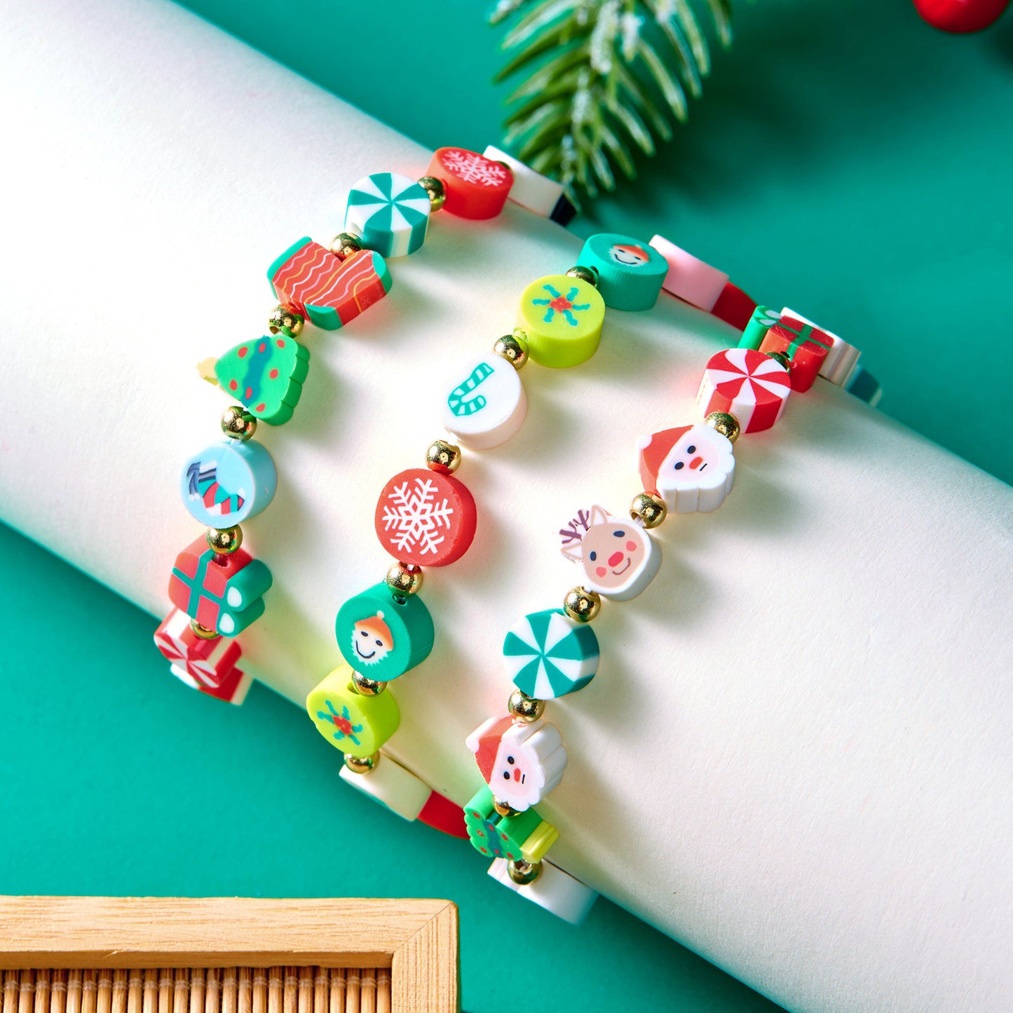 Fashion-Commuter Style Cartoon Character Beaded Bracelet for Women with Snowflake and Christmas Bell Charms
