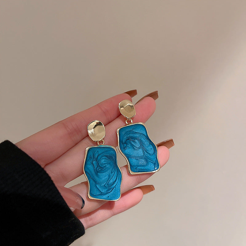 Pendientes de tuerca de metal esmaltado floral vintage con postes de acero para mujer, diseño retro de círculo botánico