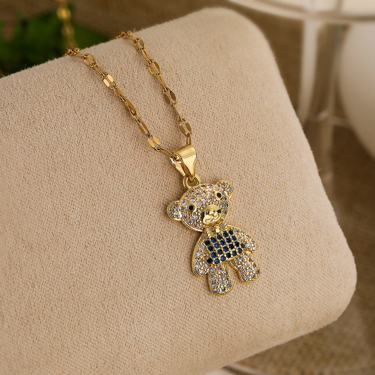 Minimalist Bear-Shaped Copper Pendant Necklace with Gold Plating and Zircon Accents for Women